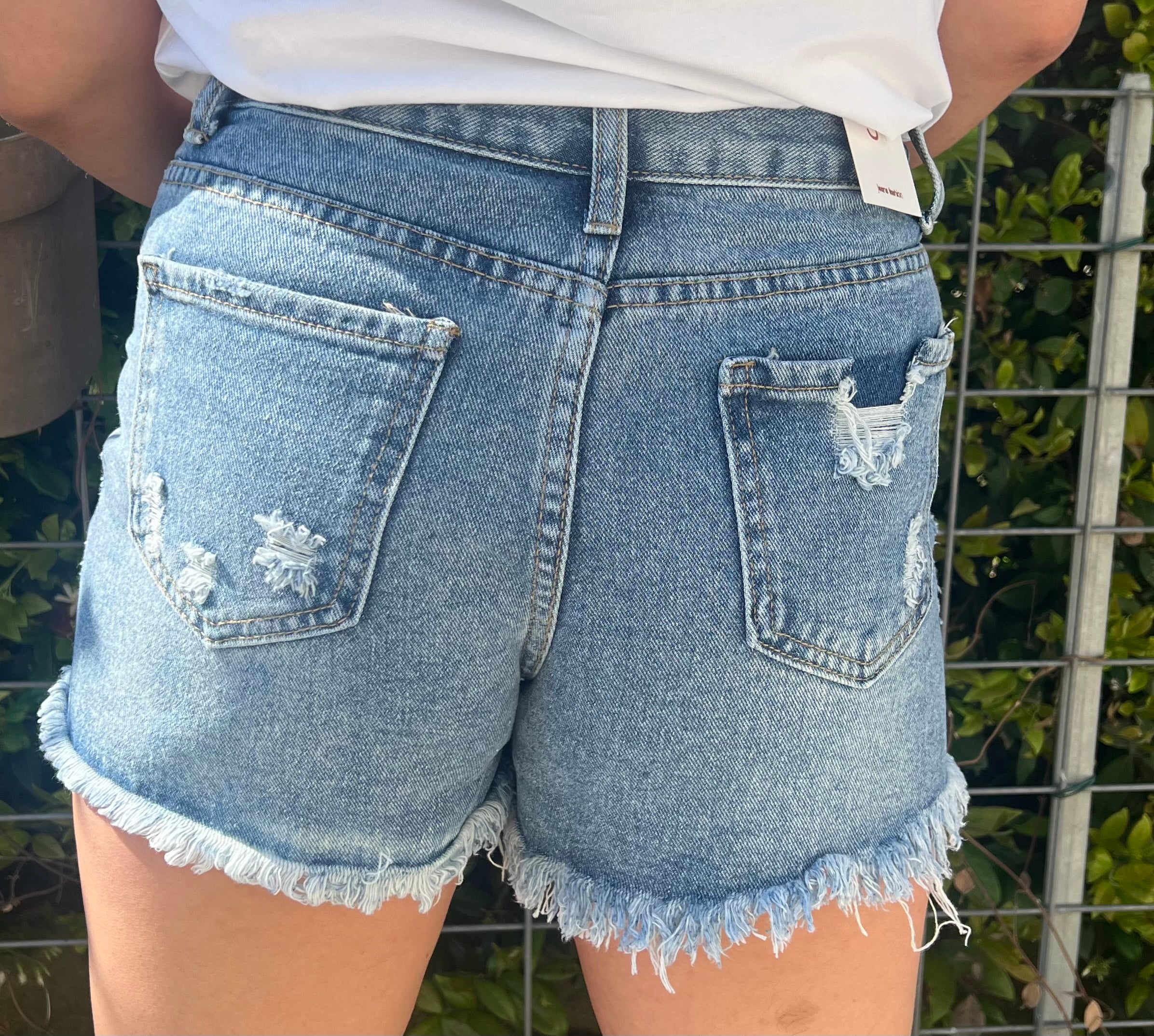 Short jeans